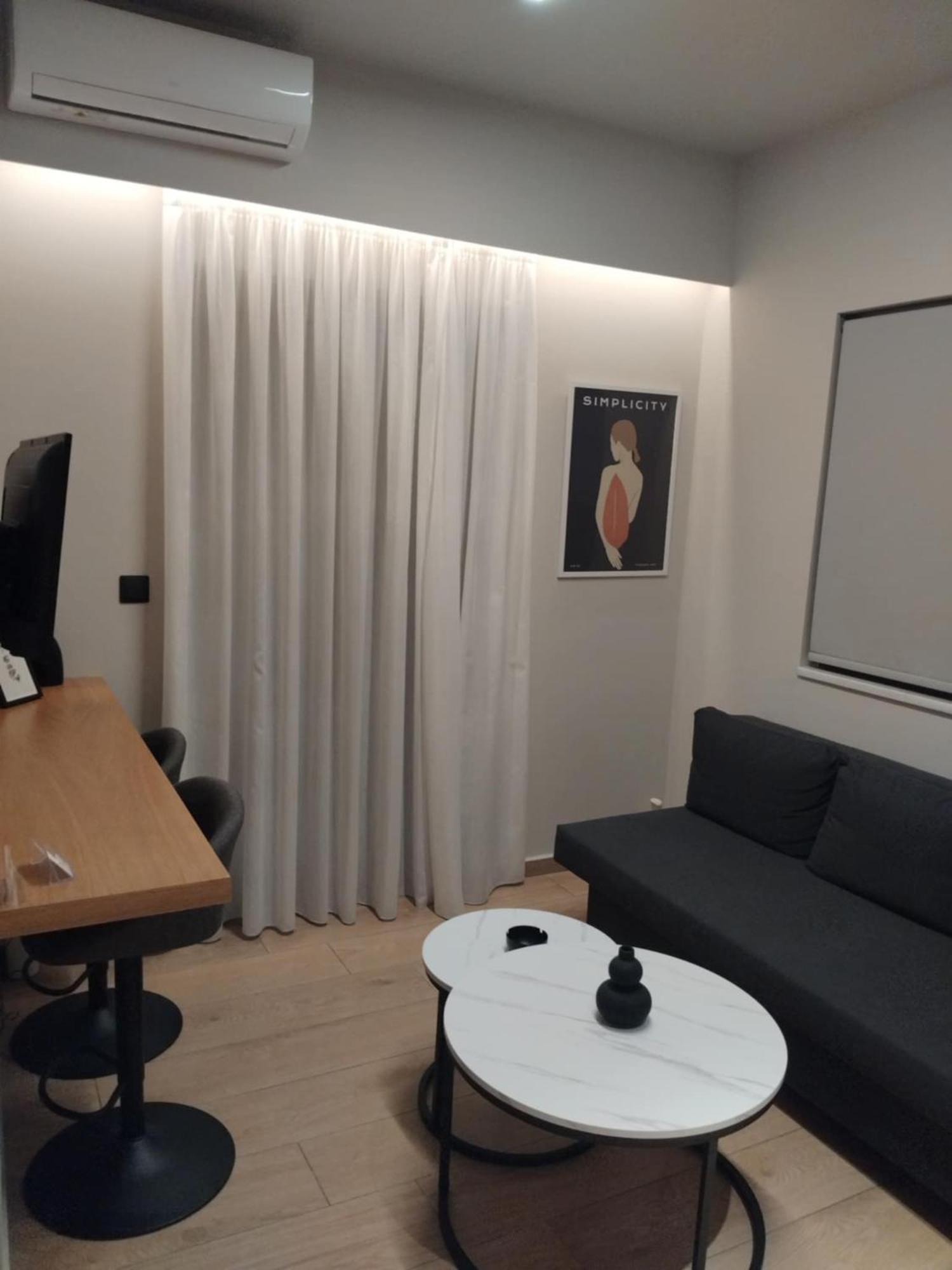 Ferienwohnung Simple, Calm And Luxurious Kalamata Exterior foto